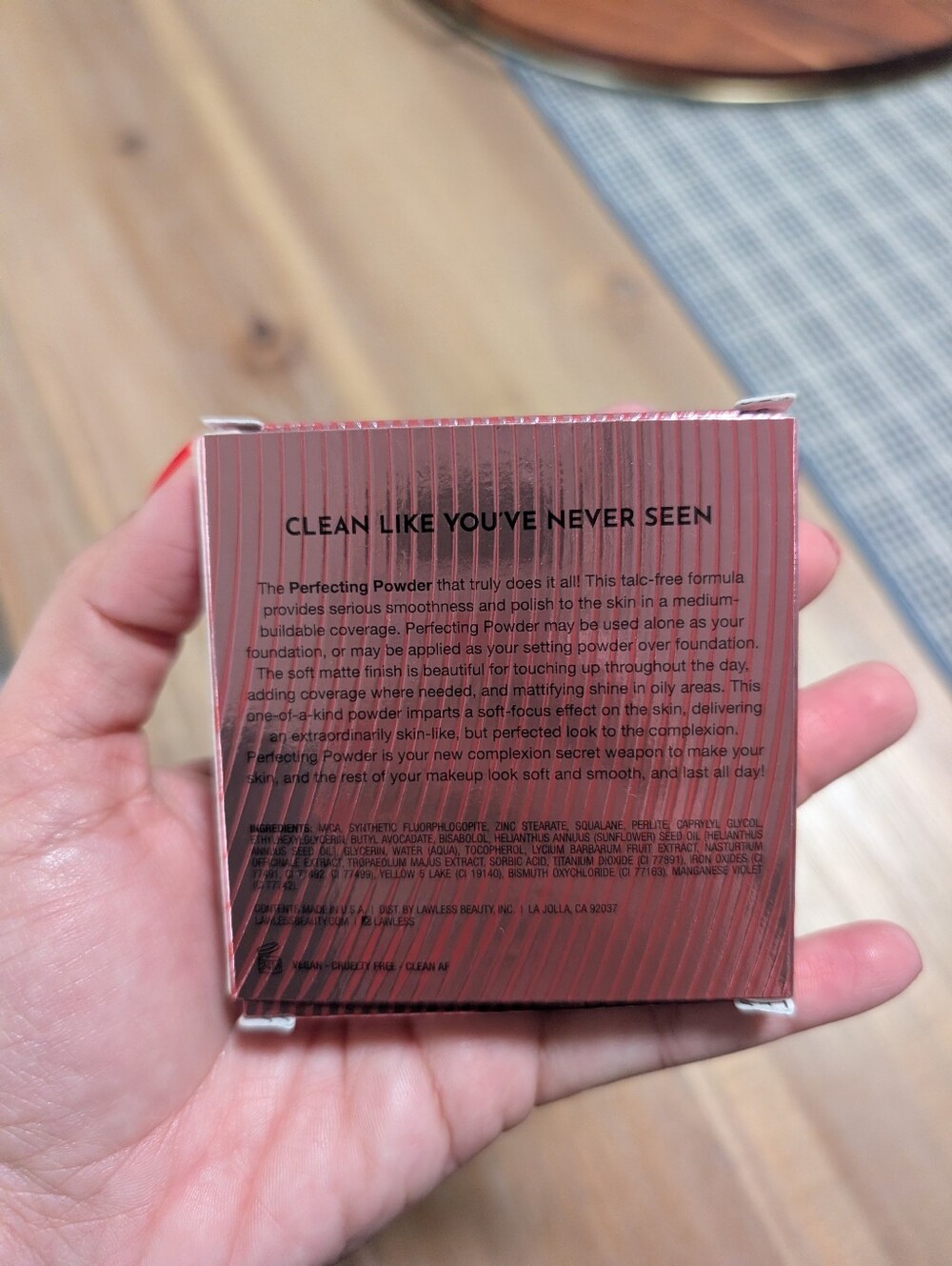 Lawless Perfecting Powder - Picture 3 of 9